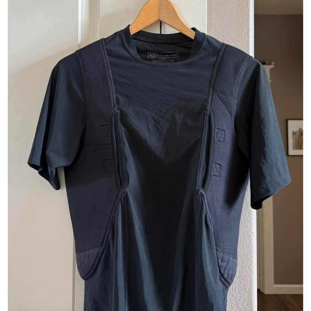 5.11‎ Tactical Men's Black Short Sleeve Padded Compression Shirt-Size L - Picture 3 of 8